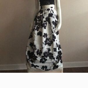 Elegant Floral Black and White Skirt